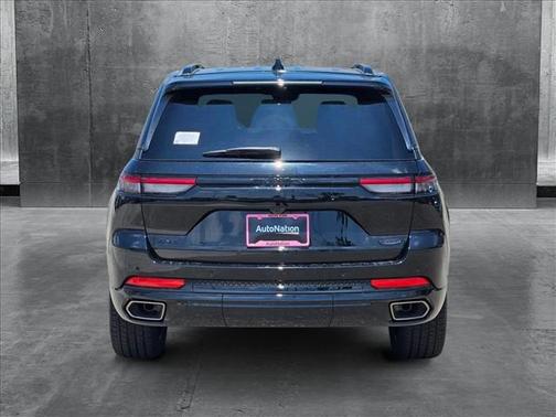 2025 Jeep Grand Cherokee Summit