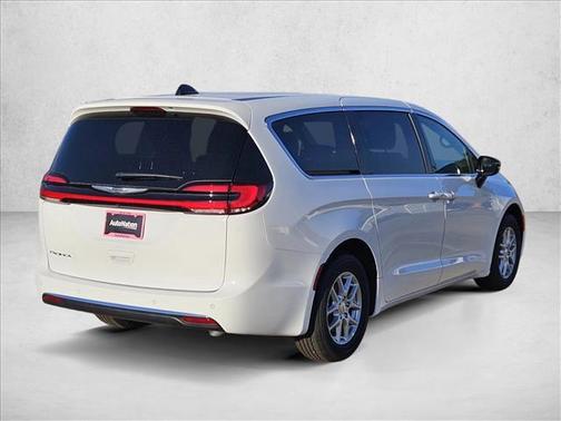 2025 Chrysler Pacifica L