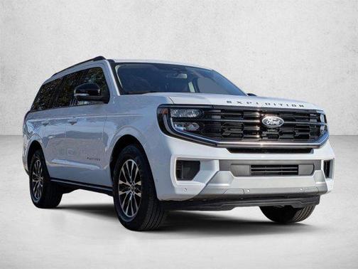 Oxford White 2025 Ford Expedition Platinum