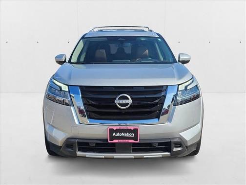 2023 Nissan Pathfinder Platinum FWD