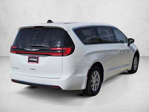 2025 Chrysler Pacifica L