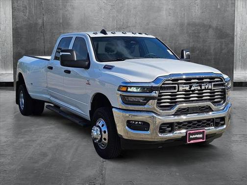 2025 RAM 3500 Tradesman Crew Cab 4x4 8' Box
