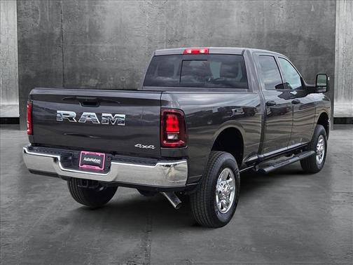 2025 RAM 2500 Tradesman Crew Cab 4x4 6'4' Box