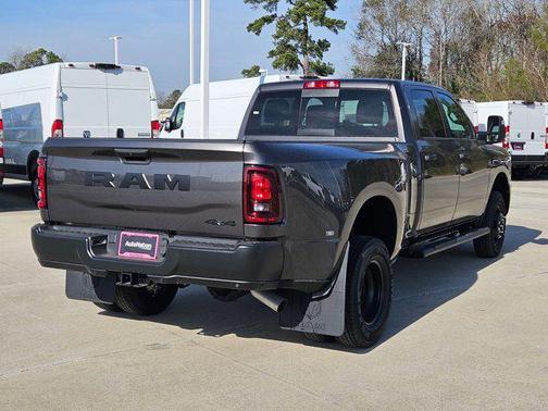 2026 RAM 3500 Tradesman Crew Cab 4x4 8' Box