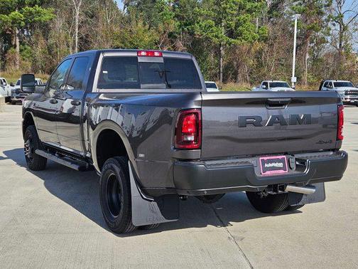 2026 RAM 3500 Tradesman Crew Cab 4x4 8' Box