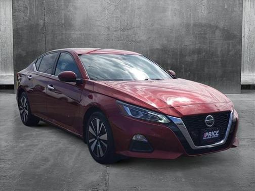 2021 Nissan Altima 2.5 SV