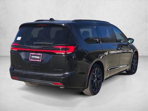 2026 Chrysler Pacifica Limited