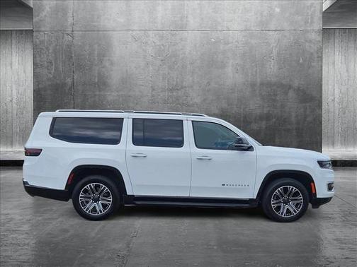 2024 Jeep Wagoneer L Series II 4x2