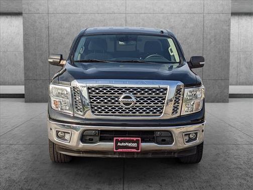 Photo 2 of 22 of 2017 Nissan Titan SV