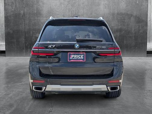 2025 BMW X7 xDrive40i