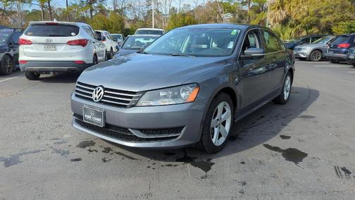 2013 Volkswagen Passat 2.5 SE