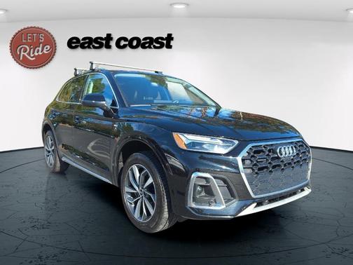 2022 Audi Q5 45 S line Premium Plus