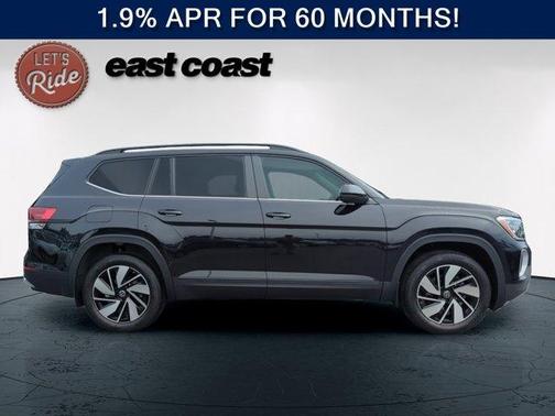 Deep Black Pearl Effect 2026 Volkswagen Atlas 2.0T SE W/TECHNOLOGY