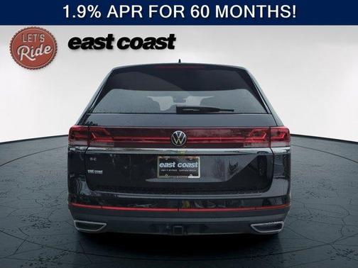 Deep Black Pearl Effect 2026 Volkswagen Atlas 2.0T SE W/TECHNOLOGY