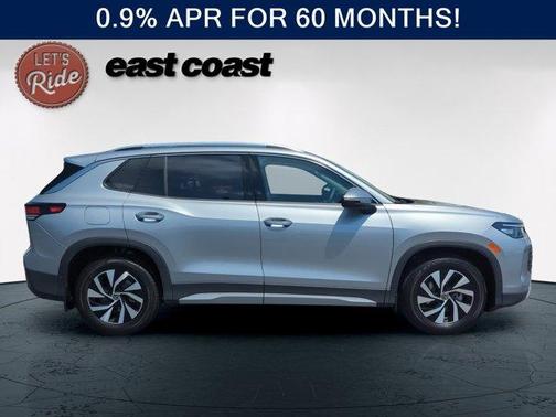 Pyrite 2026 Volkswagen Tiguan 2.0T S