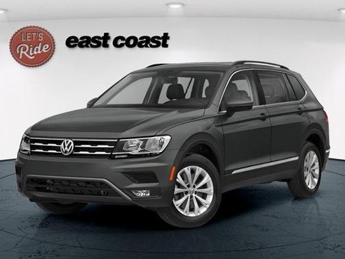Cardinal Red Metallic 2018 Volkswagen Tiguan 2.0T SEL