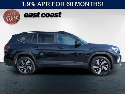 Deep Black Pearl Effect 2026 Volkswagen Atlas 2.0T SE W/TECHNOLOGY