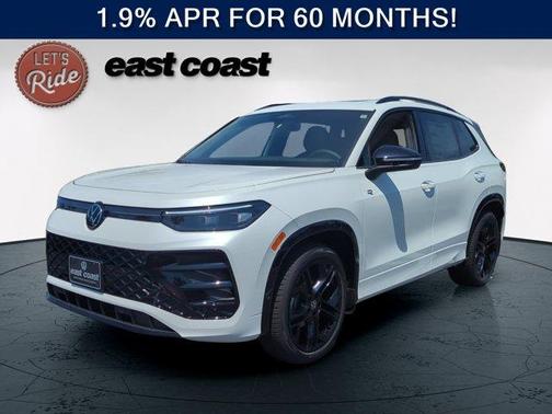 Opal White Pearl 2026 Volkswagen Tiguan 2.0T SE
