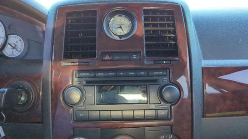 2005 Chrysler 300 Base