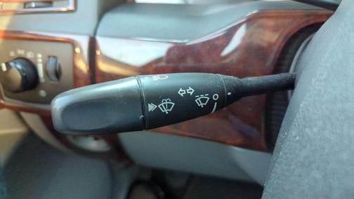 2005 Chrysler 300 Base