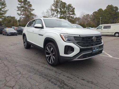 2025 Volkswagen Atlas Cross Sport 2.0T SE w/Technology