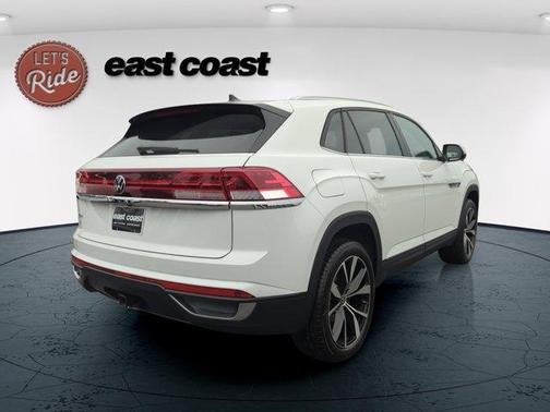 2025 Volkswagen Atlas Cross Sport 2.0T SE w/Technology