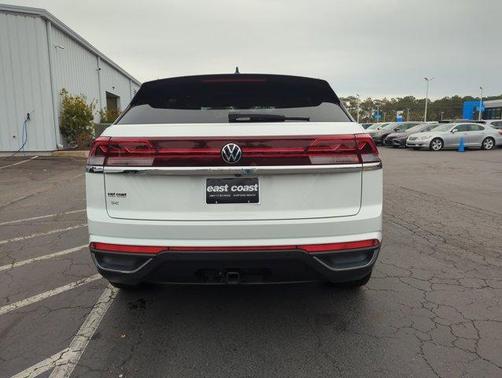 2025 Volkswagen Atlas Cross Sport 2.0T SE w/Technology