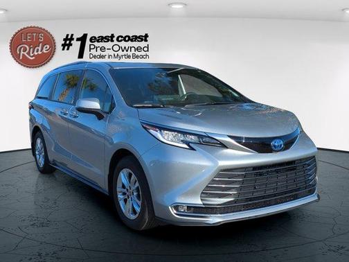 2025 Toyota Sienna Limited