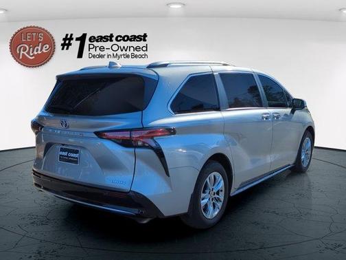2025 Toyota Sienna Limited