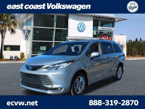 2025 Toyota Sienna Limited