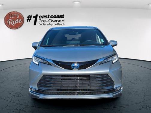 2025 Toyota Sienna Limited