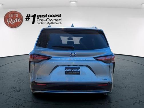 2025 Toyota Sienna Limited