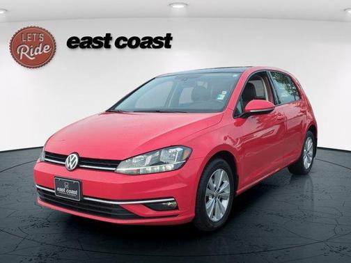 2018 Volkswagen Golf TSI SE