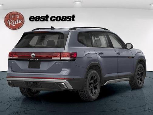 Pure White 2024 Volkswagen Atlas 2.0T Peak Edition SE w/Technology
