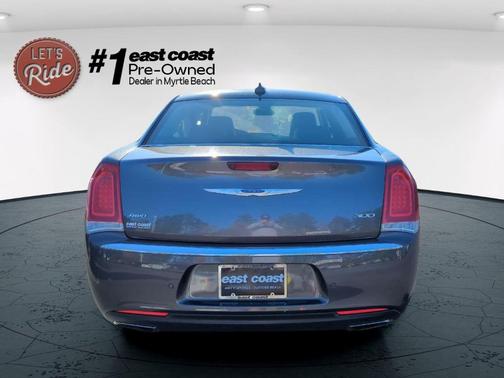 2018 Chrysler 300 Touring