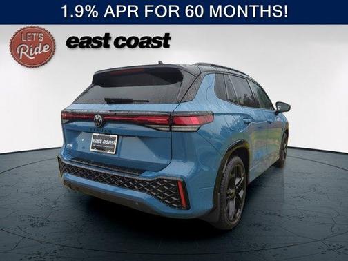 Monterey Blue W/Deep Black Roof 2026 Volkswagen Tiguan 2.0T SE R-Line Black