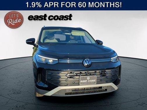 Deep Black Pearl 2026 Volkswagen Tiguan 2.0T S
