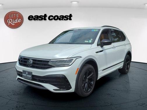 Opal White Pearl Effect 2024 Volkswagen Tiguan 2.0T SE R-Line Black