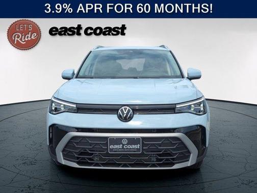Gray 2026 Volkswagen Taos 1.5T SE