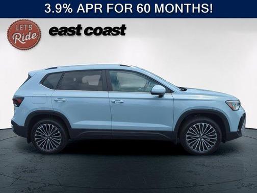 Gray 2026 Volkswagen Taos 1.5T SE