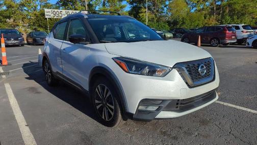 2019 Nissan Kicks SR