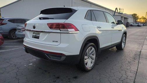 2022 Volkswagen Atlas Cross Sport 2.0T SE w/Technology