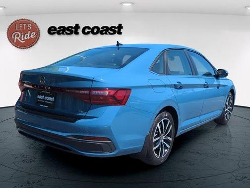 Monterey Blue Pearl 2026 Volkswagen Jetta 1.5T SE