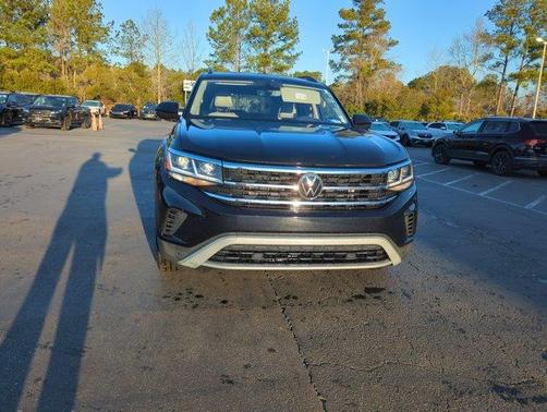2022 Volkswagen Atlas 3.6L SE w/Technology