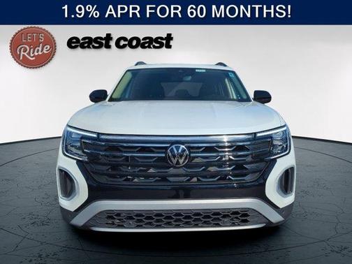 Opal White Pearl 2026 Volkswagen Atlas 2.0T Peak Edition