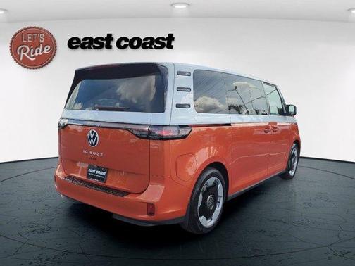 2025 Volkswagen ID. Buzz Pro S Plus