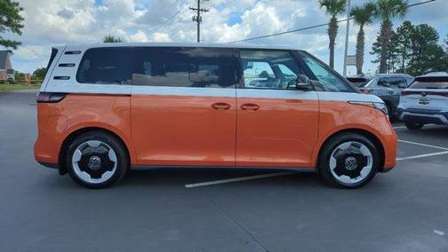 2025 Volkswagen ID. Buzz Pro S Plus