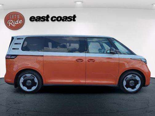 2025 Volkswagen ID. Buzz Pro S Plus