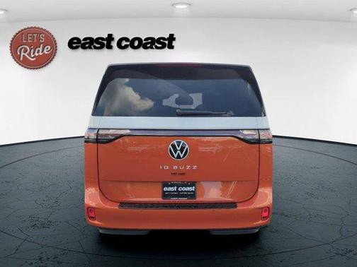 2025 Volkswagen ID. Buzz Pro S Plus