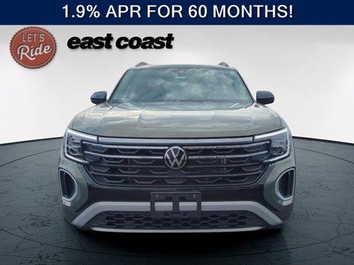 Avocado Green Pearl 2026 Volkswagen Atlas 2.0T Peak Edition